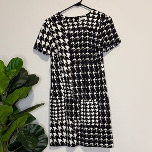 Trina Turk Black and White Houndstooth Mini Dress M